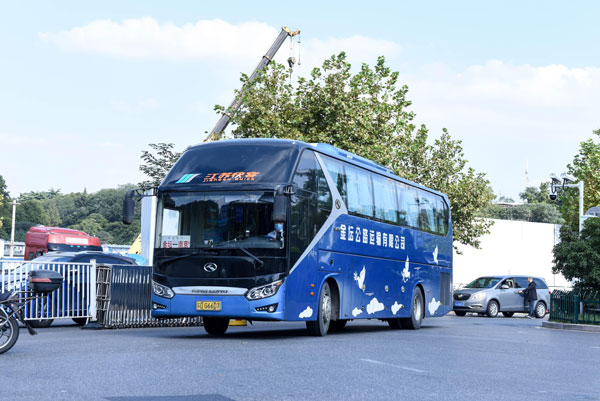 （大巴車租車平臺）如何進行深圳租大巴車？